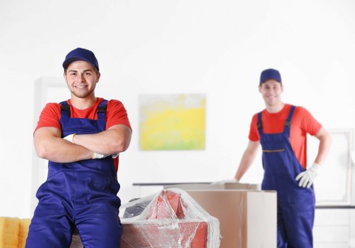Professional packing and unpacking services in Stjohnswood for a smooth move