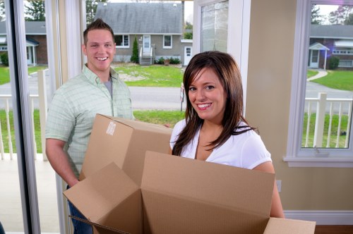 Local house and office removals in Stjohnswood with careful loading