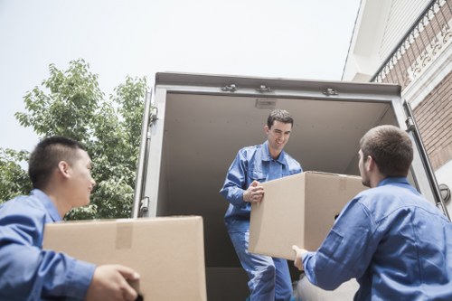 Professional van loading service for moves in St John’s Wood